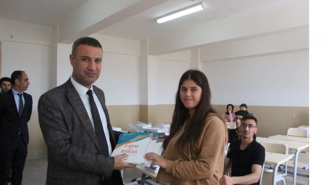 İlçe Millî Eğitim Müdürümüz Sayın Selman ÇİFÇİ Güçlükonak Anadolu Lisesi ve Pansiyonunu ziyarette bulundu.