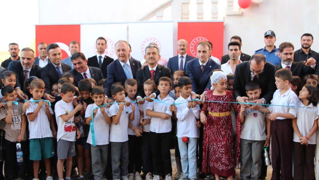 Güçlükonak İlçe Kütüphanemizin Açılışı.