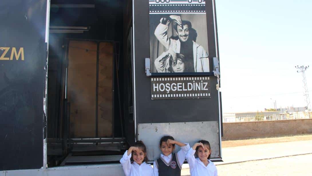 ''Gezen Sinema'' Güçlükonak'ta.